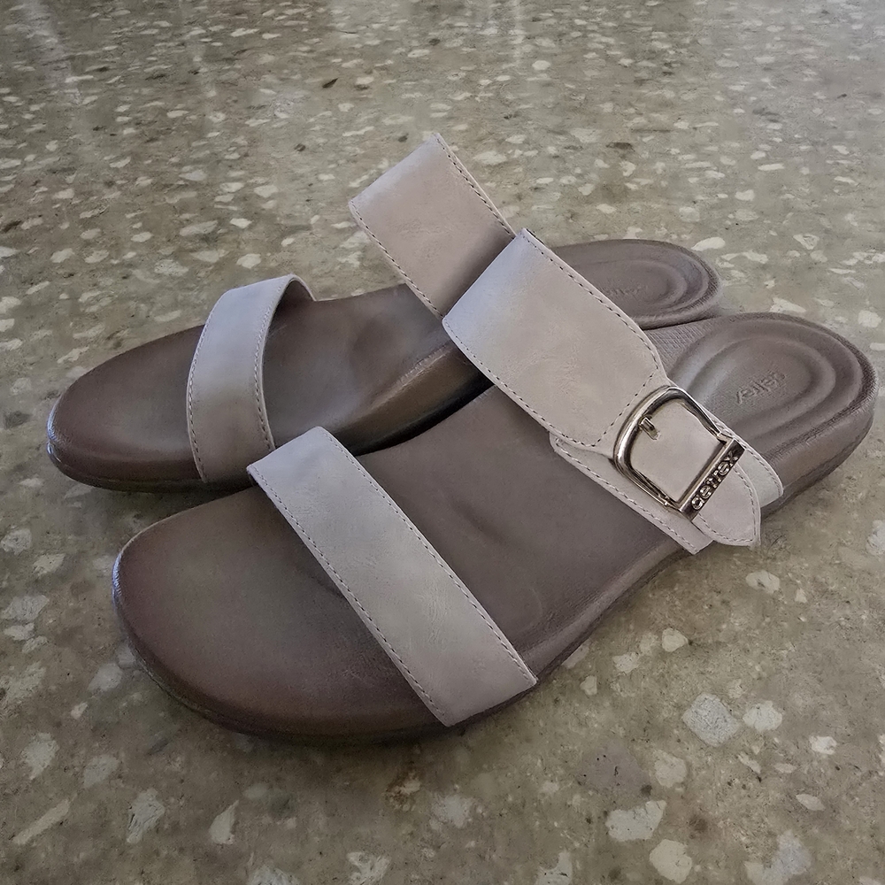 Aetrex Mimi Nude Sandals
